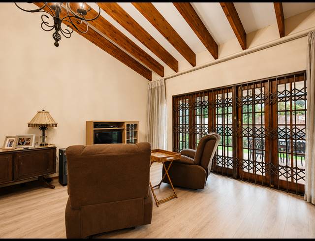 3 BEDROOM TOWNHOUSE FOR SALE IN THREE RIVERS